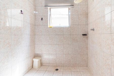 Casa para alugar com 314m², 6 quartos e 4 vagasBanheiro Social 1