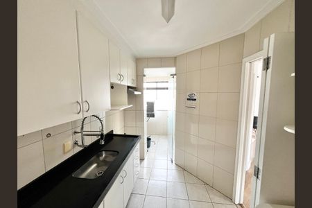 Apartamento à venda com 62m², 2 quartos e 2 vagas Apartamento à venda com 62m², 2 quartos e 2 vagasCozinha