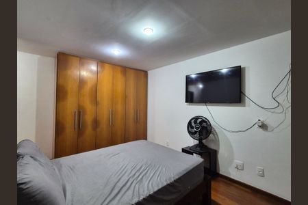 Apartamento à venda com 101m², 2 quartos e 2 vagasSuíte 