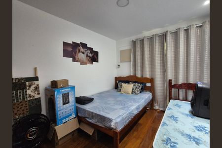 Apartamento à venda com 101m², 2 quartos e 2 vagasQuarto 