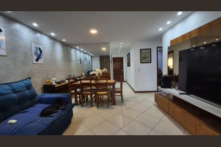 Apartamento à venda com 101m², 2 quartos e 2 vagasSala 