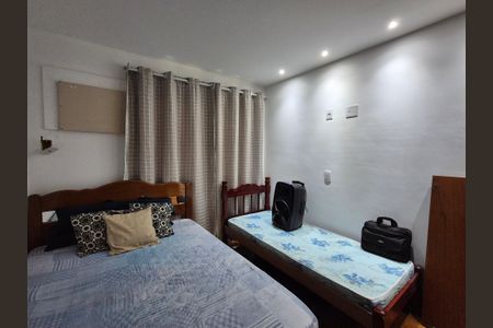 Apartamento à venda com 101m², 2 quartos e 2 vagasQuarto 