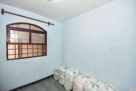 Casa à venda com 478m², 4 quartos e 10 vagasQuarto de Serviço