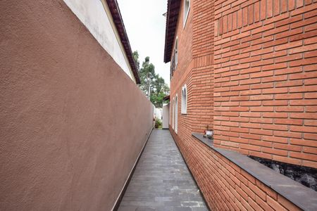 Casa à venda com 478m², 4 quartos e 10 vagasCorredor Externo