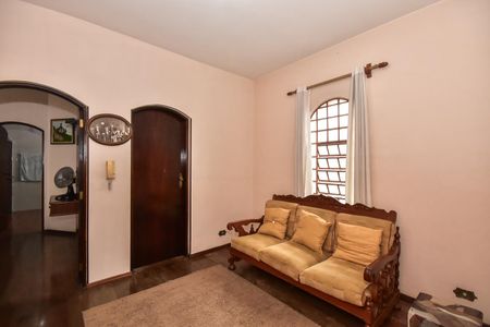 Casa à venda com 478m², 4 quartos e 10 vagasSala de Tv