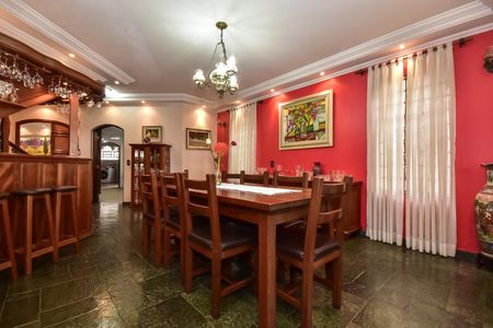 Casa à venda com 478m², 4 quartos e 10 vagasSala de Jantar