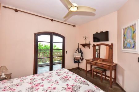 Casa à venda com 478m², 4 quartos e 10 vagasSuíte 2