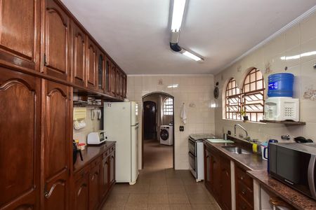 Casa à venda com 478m², 4 quartos e 10 vagasCozinha