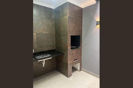Casa à venda com 3 quartos, 240m² em Jardim Textil, São Paulo