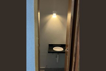 Casa à venda com 3 quartos, 240m² em Jardim Textil, São Paulo
