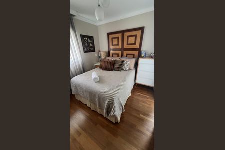 Apartamento à venda com 109m², 3 quartos e 2 vagasSuíte 2