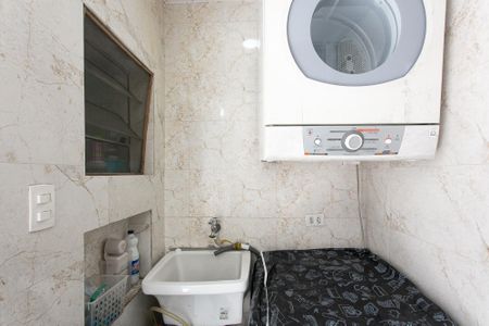 Casa à venda com 90m², 2 quartos e 1 vagaÁrea de Serviço