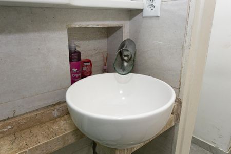 Casa à venda com 90m², 2 quartos e 1 vagaBanheiro Social