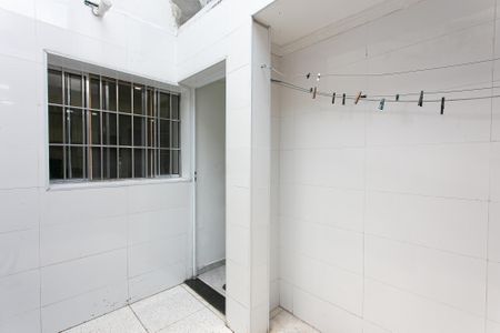 Casa à venda com 90m², 2 quartos e 1 vagaQuintal