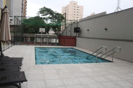 Apartamento à venda com 400m², 3 quartos e 4 vagasÁrea comum - Piscina