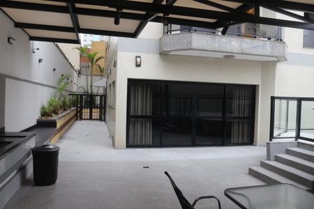 Apartamento à venda com 400m², 3 quartos e 4 vagasÁrea comum - Churrasqueira