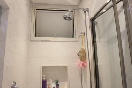 Apartamento à venda com 400m², 3 quartos e 4 vagasBanheiro da Suíte 1