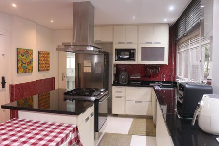 Apartamento à venda com 400m², 3 quartos e 4 vagasCozinha