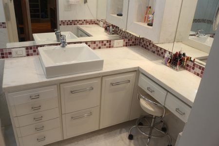 Apartamento à venda com 400m², 3 quartos e 4 vagasBanheiro da Suíte 3