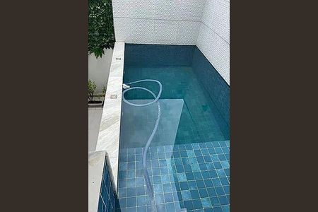 Casa à venda com 170m², 3 quartos e 5 vagas