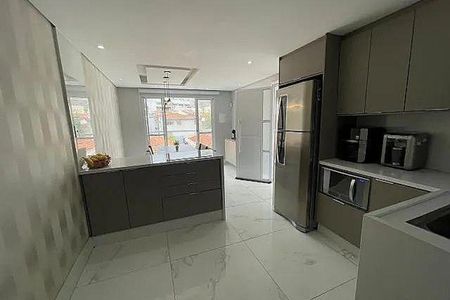 Casa à venda com 170m², 3 quartos e 5 vagas