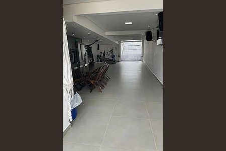 Casa à venda com 170m², 3 quartos e 5 vagas