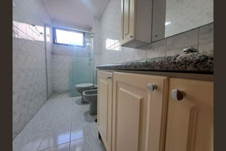 Apartamento para alugar com 117m², 3 quartos e 2 vagas Apartamento para alugar com 117m², 3 quartos e 2 vagasBanheiro