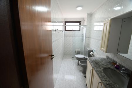 Apartamento para alugar com 117m², 3 quartos e 2 vagasBanheiro Social