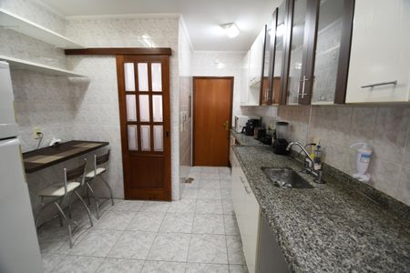 Apartamento para alugar com 117m², 3 quartos e 2 vagasCozinha