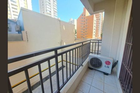Apartamento para alugar com 117m², 3 quartos e 2 vagas Apartamento para alugar com 117m², 3 quartos e 2 vagasVaranda