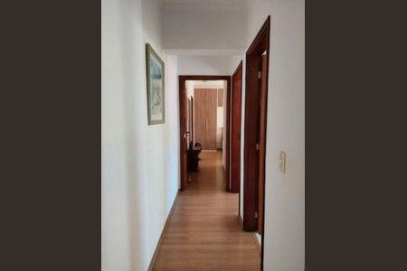 Corredor de apartamento para alugar com 3 quartos, 117m² em Centro, Campinas