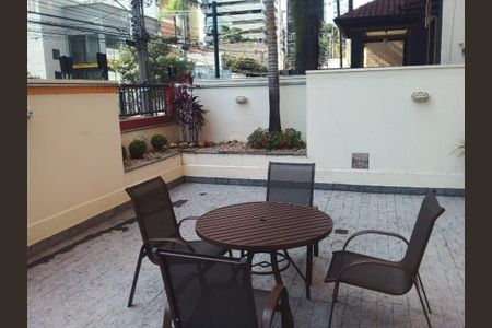 Apartamento para alugar com 117m², 3 quartos e 2 vagas Apartamento para alugar com 117m², 3 quartos e 2 vagasVaranda