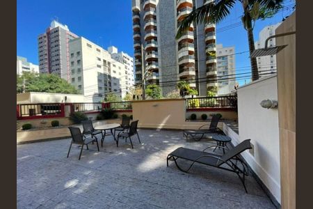 Apartamento para alugar com 117m², 3 quartos e 2 vagas Apartamento para alugar com 117m², 3 quartos e 2 vagasVaranda