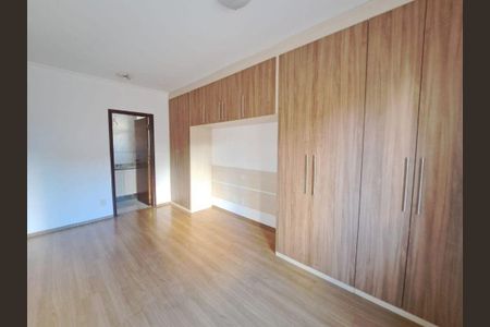Apartamento para alugar com 117m², 3 quartos e 2 vagas Apartamento para alugar com 117m², 3 quartos e 2 vagasQuarto