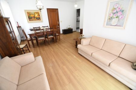 Apartamento para alugar com 117m², 3 quartos e 2 vagasSala