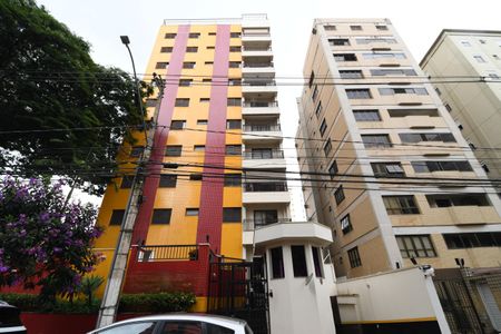 Apartamento para alugar com 117m², 3 quartos e 2 vagasFachada e portaria