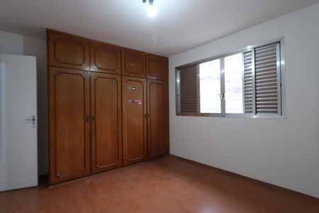 Casa para alugar com 140m², 2 quartos e 2 vagasQuarto 1