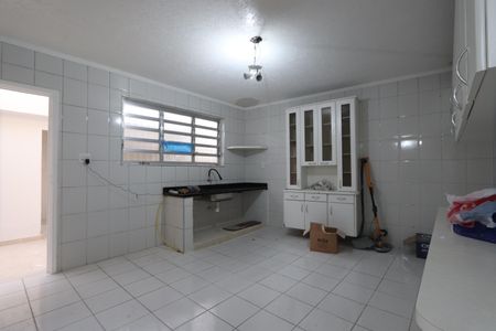 Casa para alugar com 140m², 2 quartos e 2 vagasCozinha