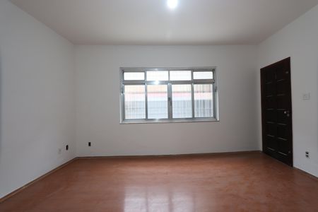 Sala de casa para alugar com 2 quartos, 140m² em São Lucas, São Paulo