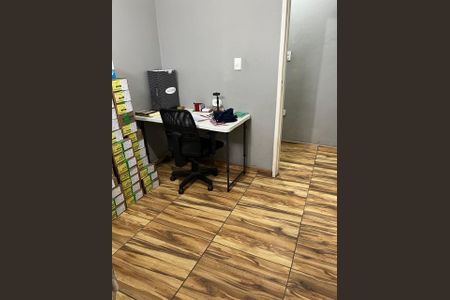 Casa à venda com 180m², 4 quartos e 4 vagasDetalhe Sala