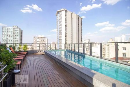 Studio para alugar com 28m², 1 quarto e sem vaga Studio para alugar com 28m², 1 quarto e sem vagaÁrea comum - Piscina