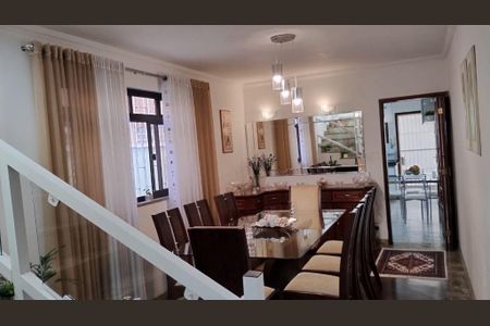 Casa à venda com 3 quartos, 200m² em Brooklin, São Paulo