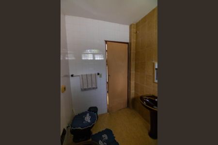 Casa para alugar com 290m², 4 quartos e 2 vagas Casa para alugar com 290m², 4 quartos e 2 vagasBanheiro Social