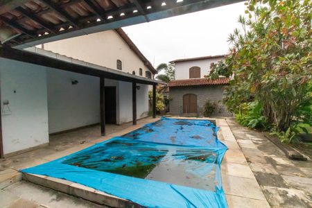 Casa para alugar com 290m², 4 quartos e 2 vagas Casa para alugar com 290m², 4 quartos e 2 vagasÁrea externa