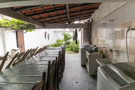 Casa para alugar com 290m², 4 quartos e 2 vagas Casa para alugar com 290m², 4 quartos e 2 vagasÁrea de Serviço