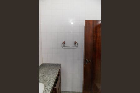 Casa para alugar com 290m², 4 quartos e 2 vagas Casa para alugar com 290m², 4 quartos e 2 vagasBanheiro da Suíte 2