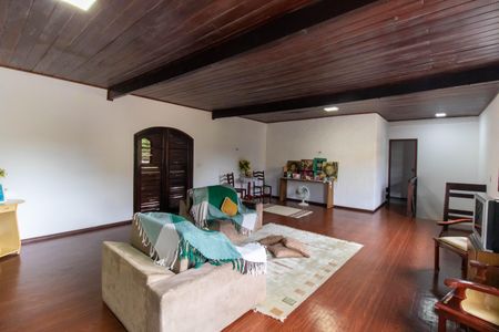 Casa para alugar com 290m², 4 quartos e 2 vagas Casa para alugar com 290m², 4 quartos e 2 vagasSala 2