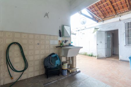 Casa à venda com 190m², 3 quartos e 2 vagasQuintal e área de serviço