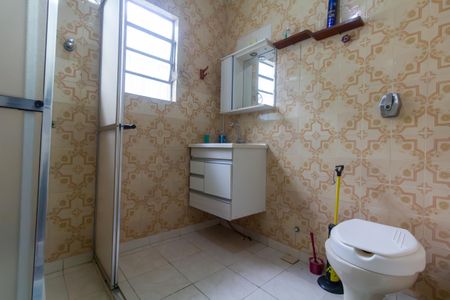 Casa à venda com 190m², 3 quartos e 2 vagasBanheiro