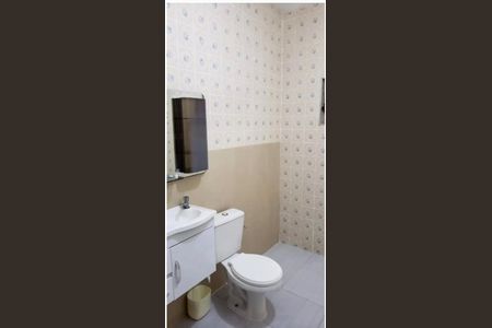 Banheiro 2 de casa para alugar com 3 quartos, 120m² em Parque Martim Cecere, São José dos Campos